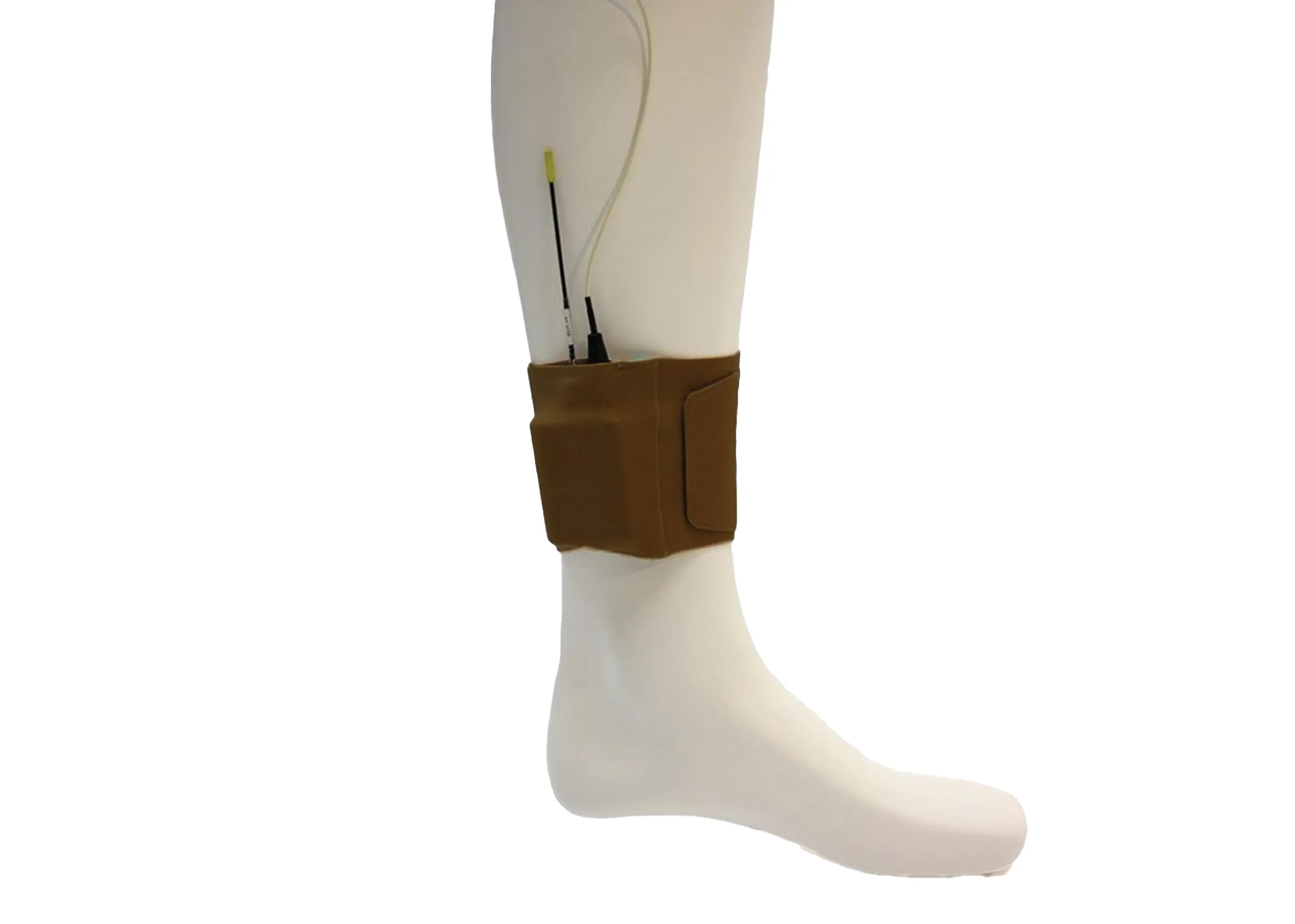 URSA STRAPS ANKLE STRAP BROWN ON LEG